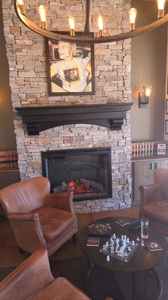 The Gents Place Barbershop Austin view 3