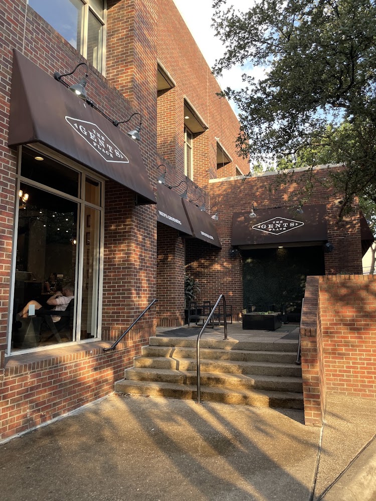 The Gents Place Barbershop Dallas Uptown view 3