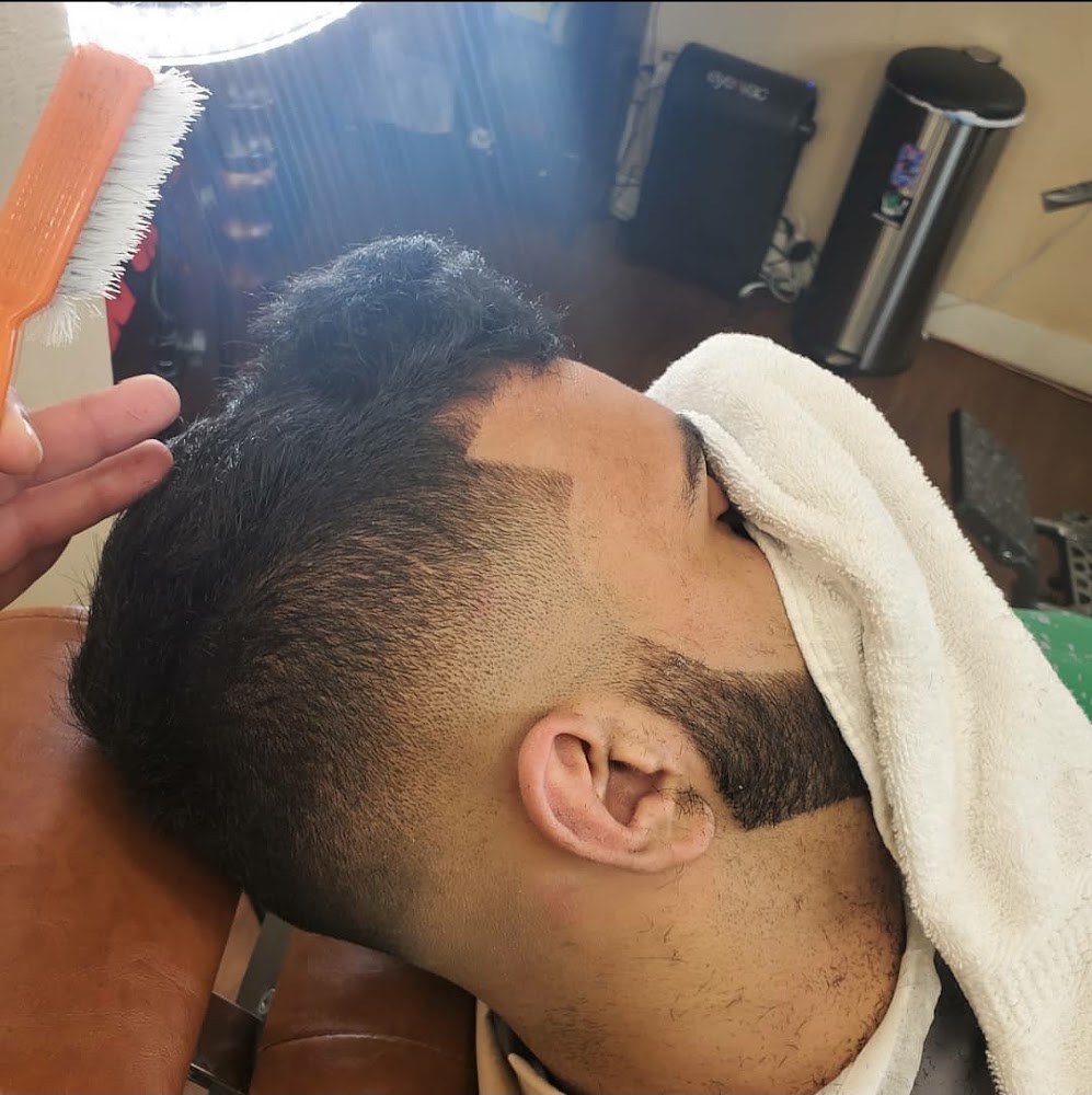 The Jungle Barbershop view 3