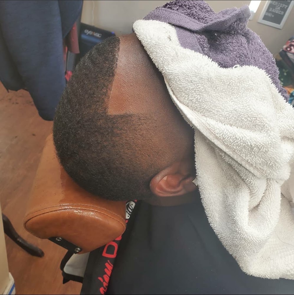 The Jungle Barbershop view 5