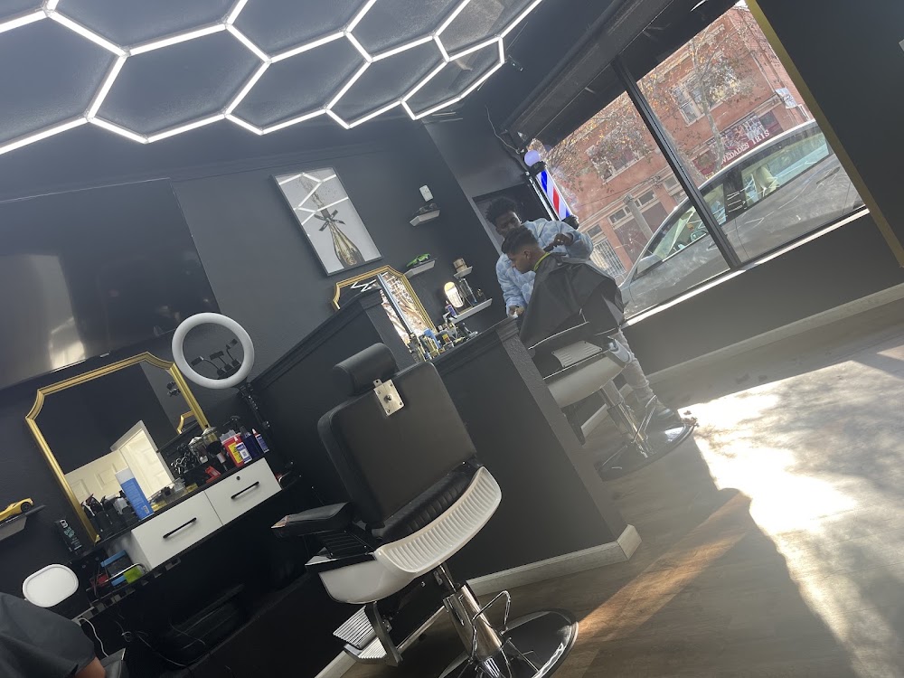The Lion King Barbershop view 3