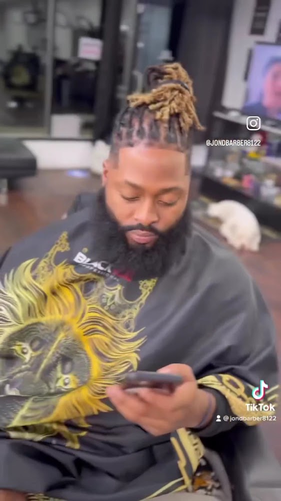 The Lions Den Barbershop view 2