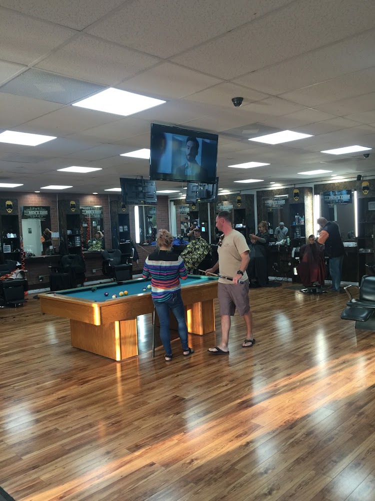 The Men's Cave Barber Shop & Shaves view 4