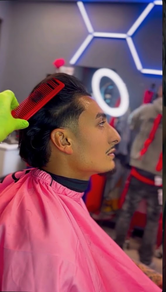 Three Elite Barbers view 5