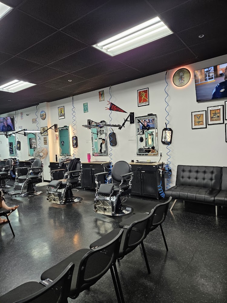 Thunder 6 Barber Shop view 3