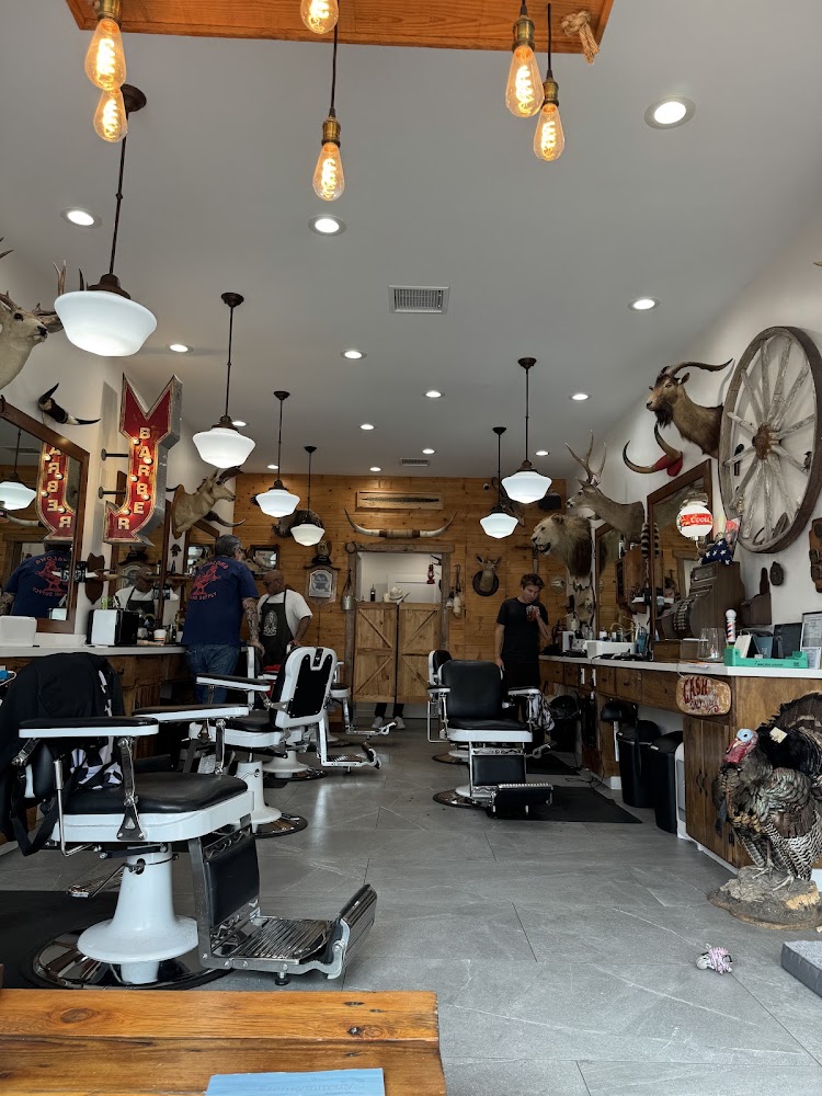 Top Notch Barber Shop view 5