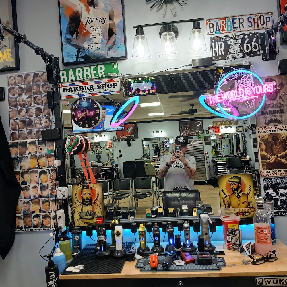 Trendsetters Barber and Beauty Salon view 3