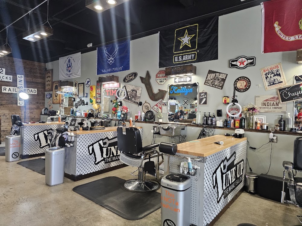 Tune Up "The Manly Salon" - 2644 Wolflin Ave view 4