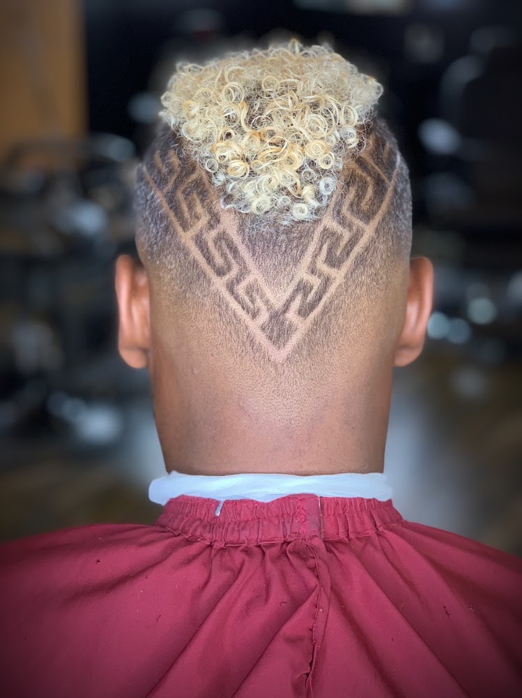 Uppercuts Barbershop view 3