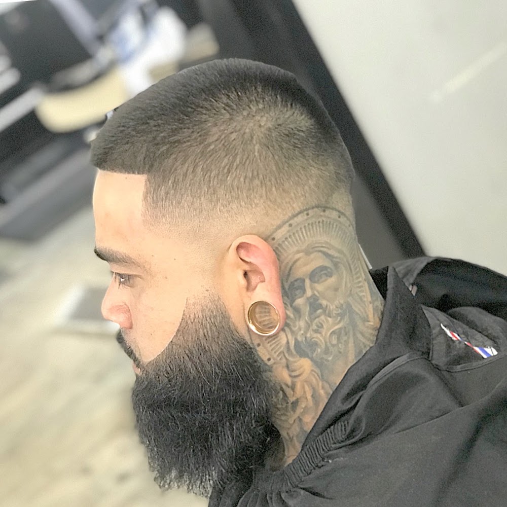 Valentino's Barber Lounge view 4