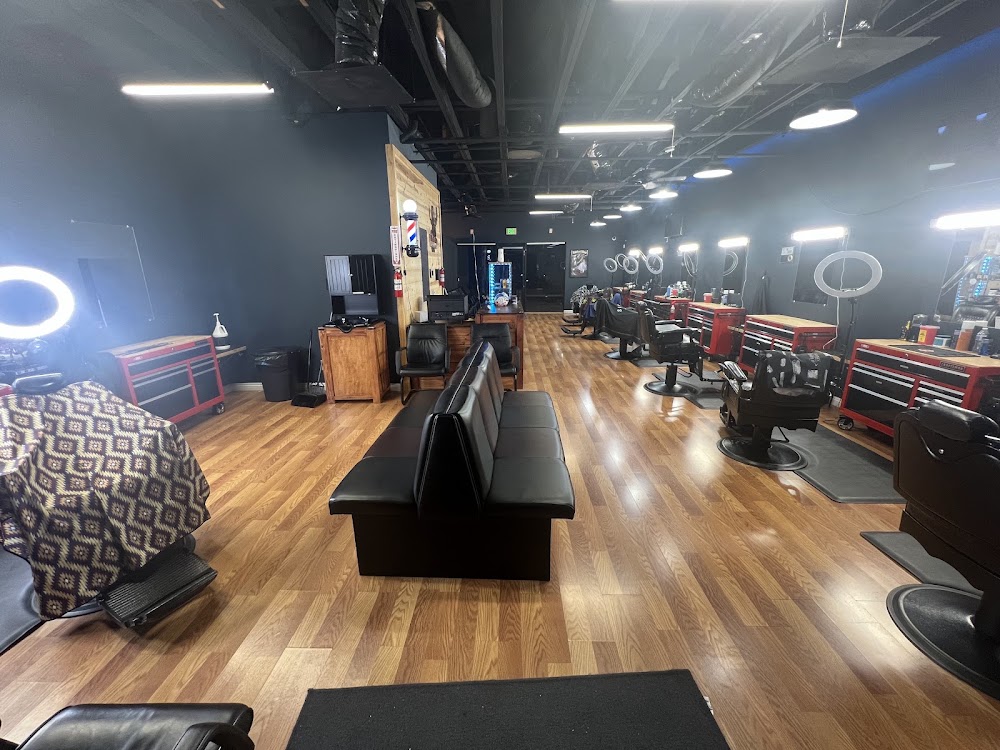 Venados barbershop San Bernardino view 4