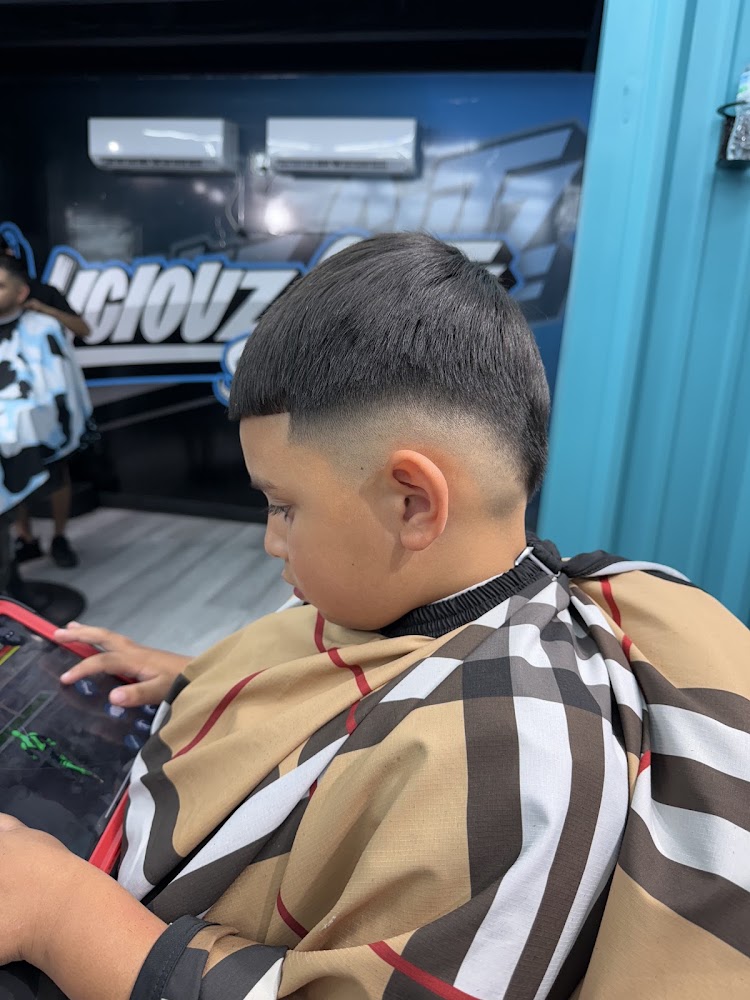 Viciouz Cutz Studiouz view 2