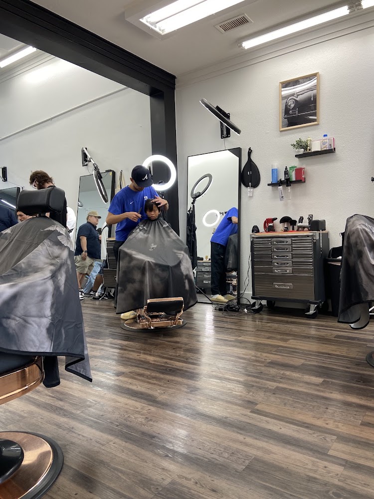 Victory Barber Lounge view 4