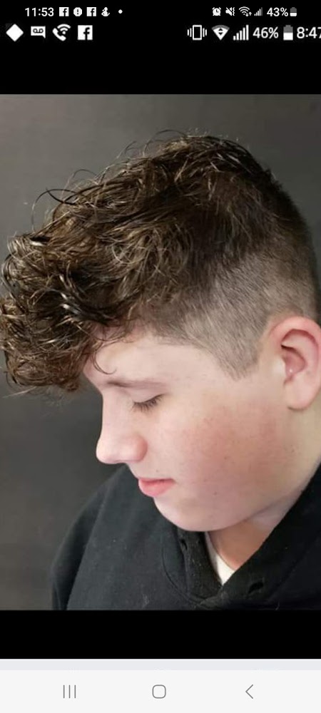 Vitali Barbershop Stylist view 5