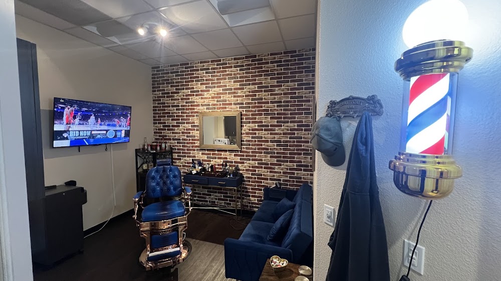 W’s Barbershop view 4