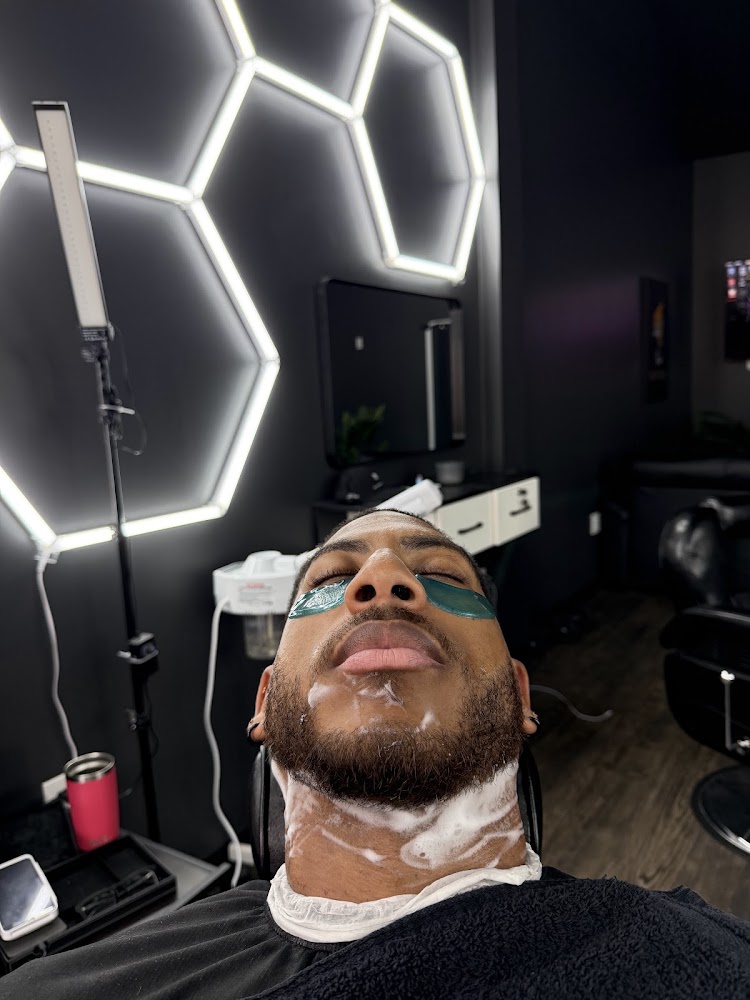 Winners Circle Barbershop view 4