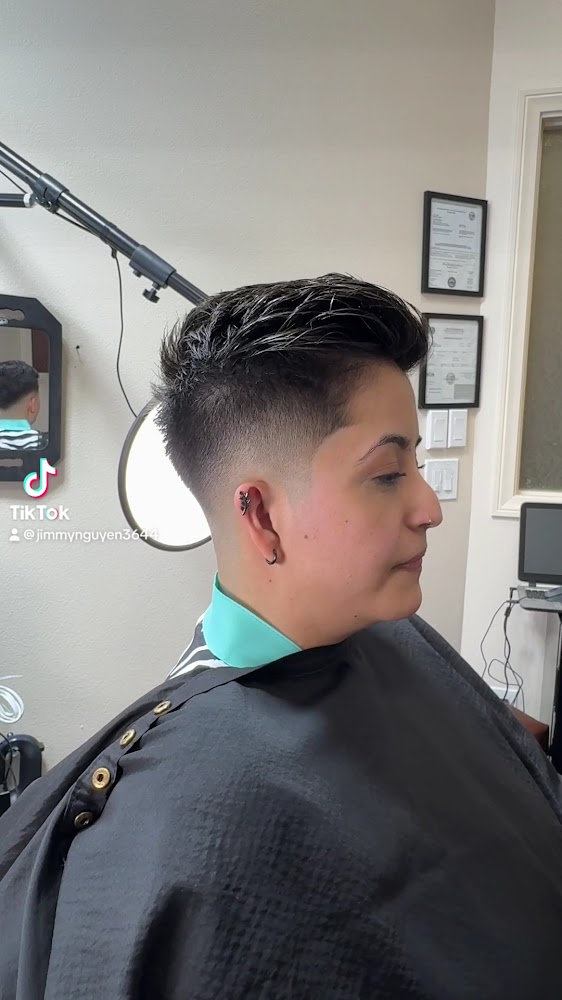 Xiu’s Barbershop view 2