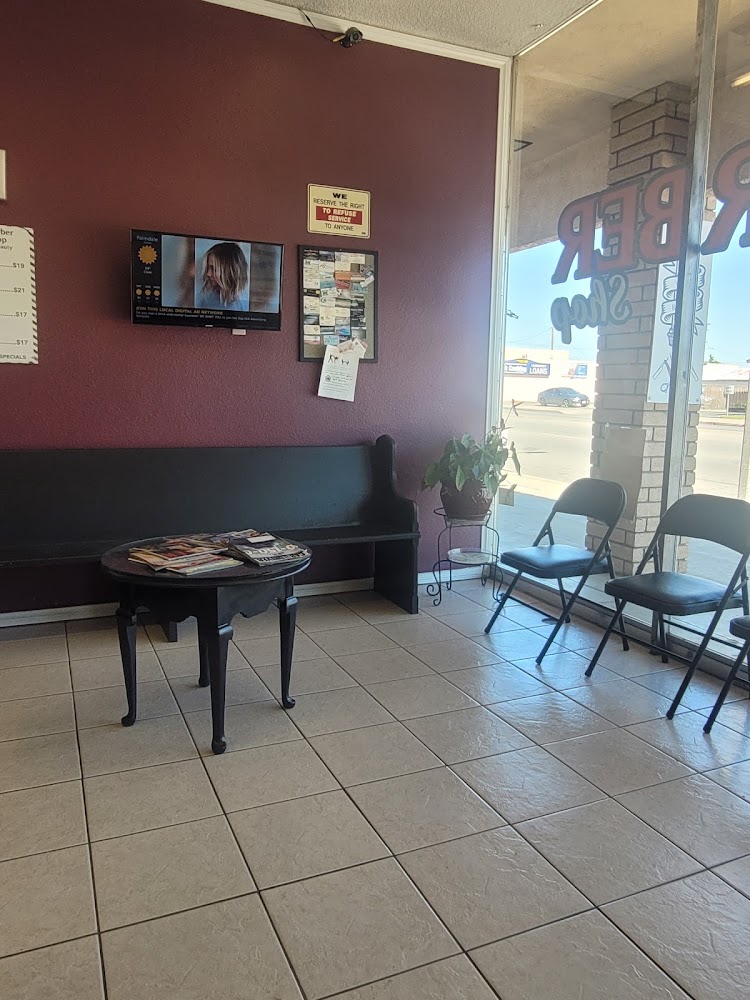 Yoli's Barber Shop primary photo