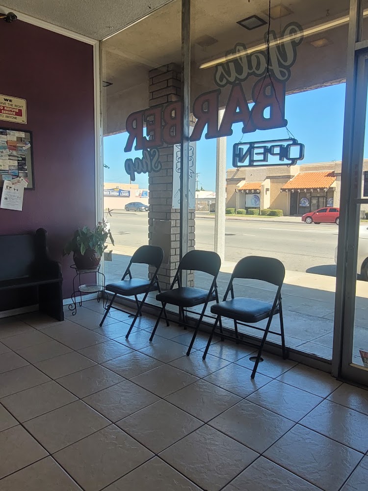 Yoli's Barber Shop view 5