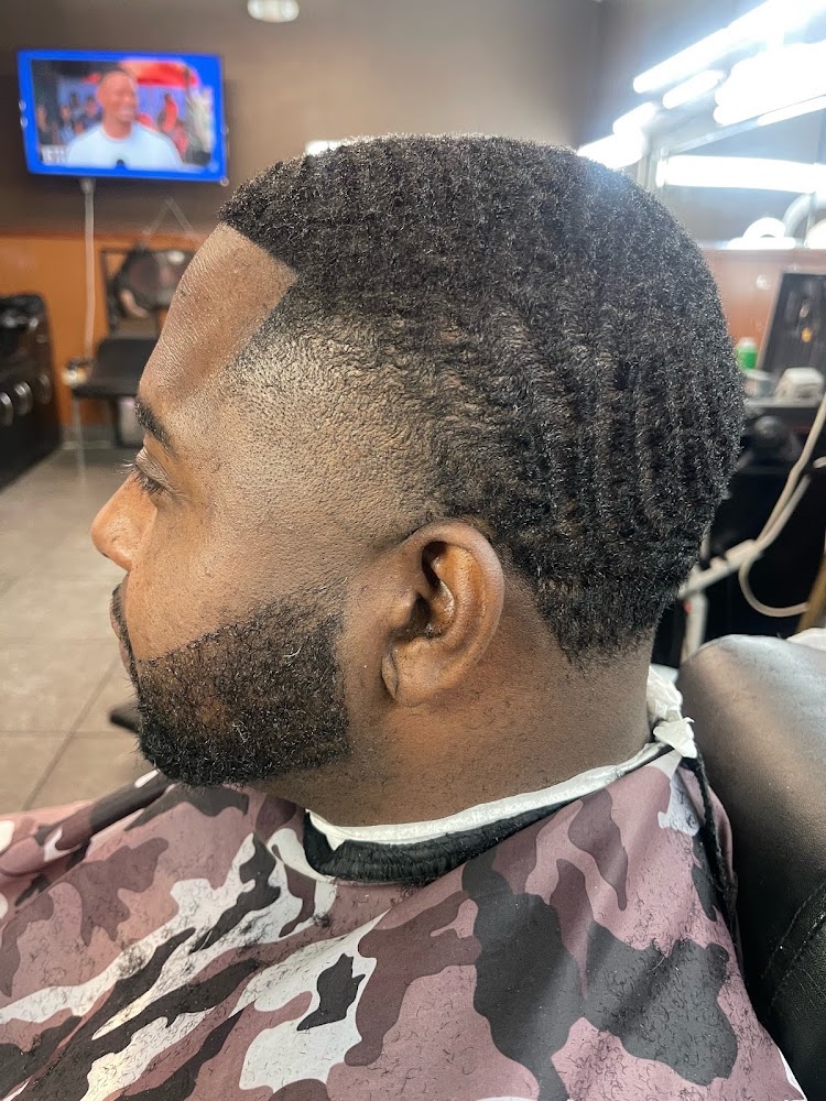 Legendary Clipperz barbershop photo 3