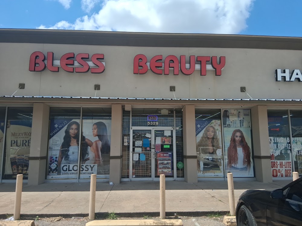 Blush beauty Supplies photo 3