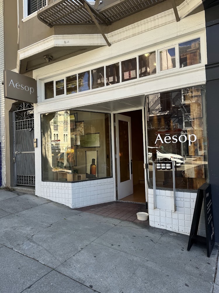 Aesop Fillmore Street photo 4