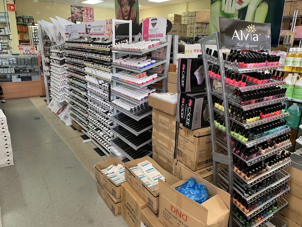 Alo Nail Beauty Supply photo 3