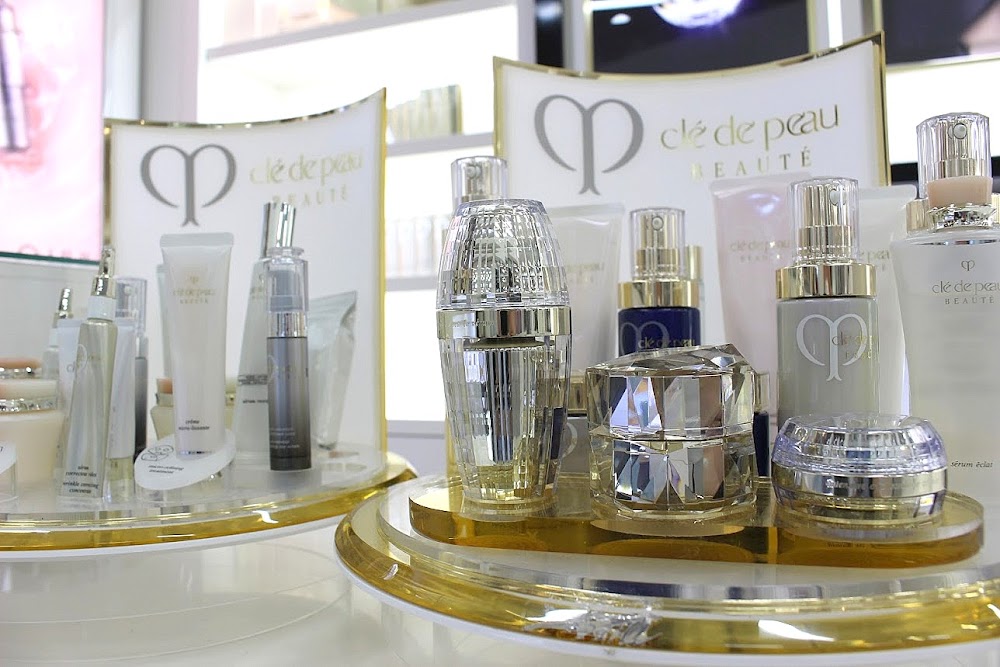 Arirang Total Cosmetics: Korean Beauty Supplies & Cosmetics photo 4