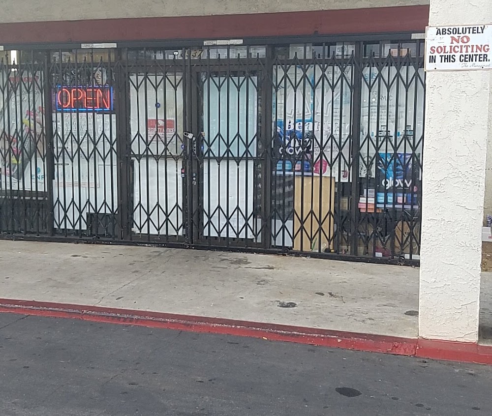 Blue J Beauty Supply photo 3