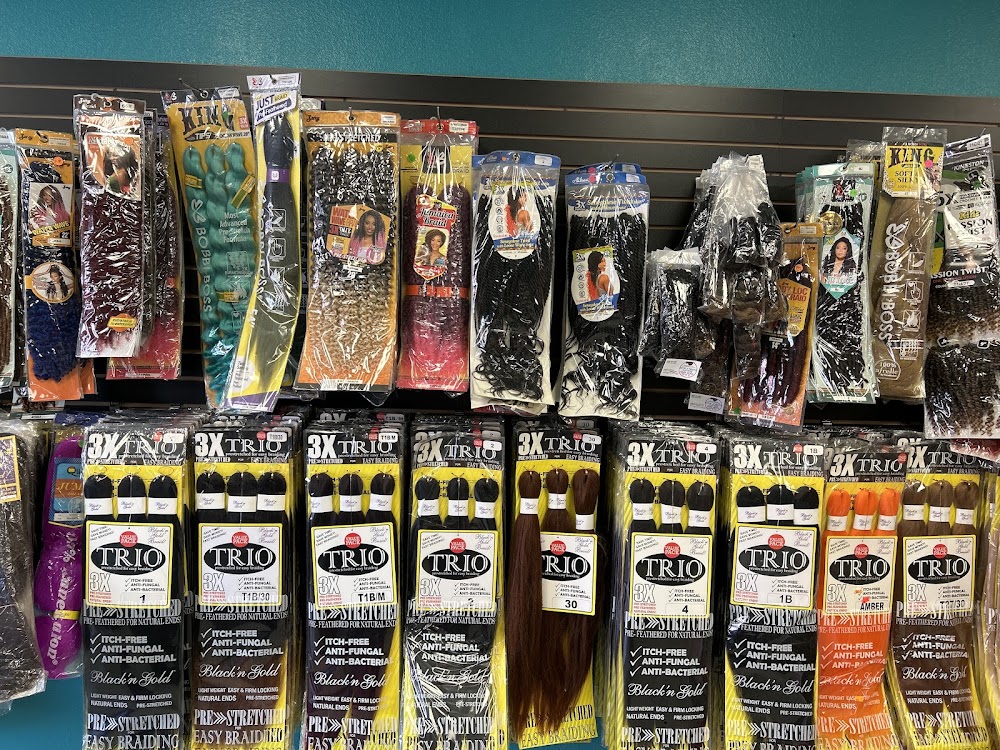 D and D hair and beauty supply plus photo 4