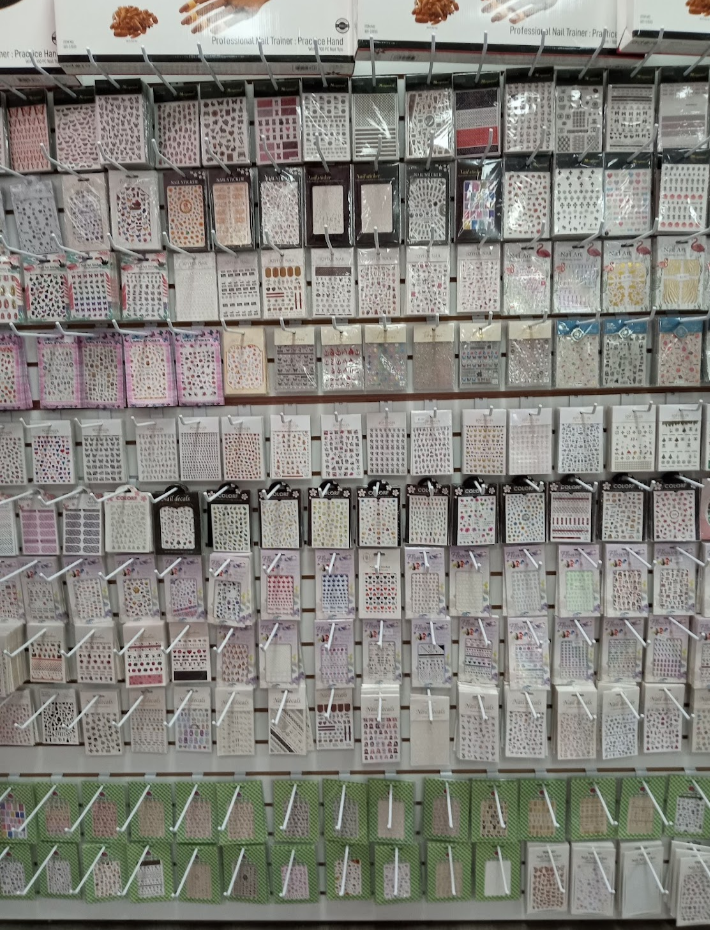 Esmeralda’s Beauty Supplies photo 2