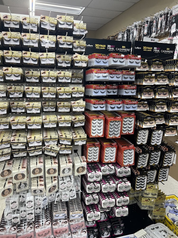 Eva's Braiding & Beauty Supply photo 4