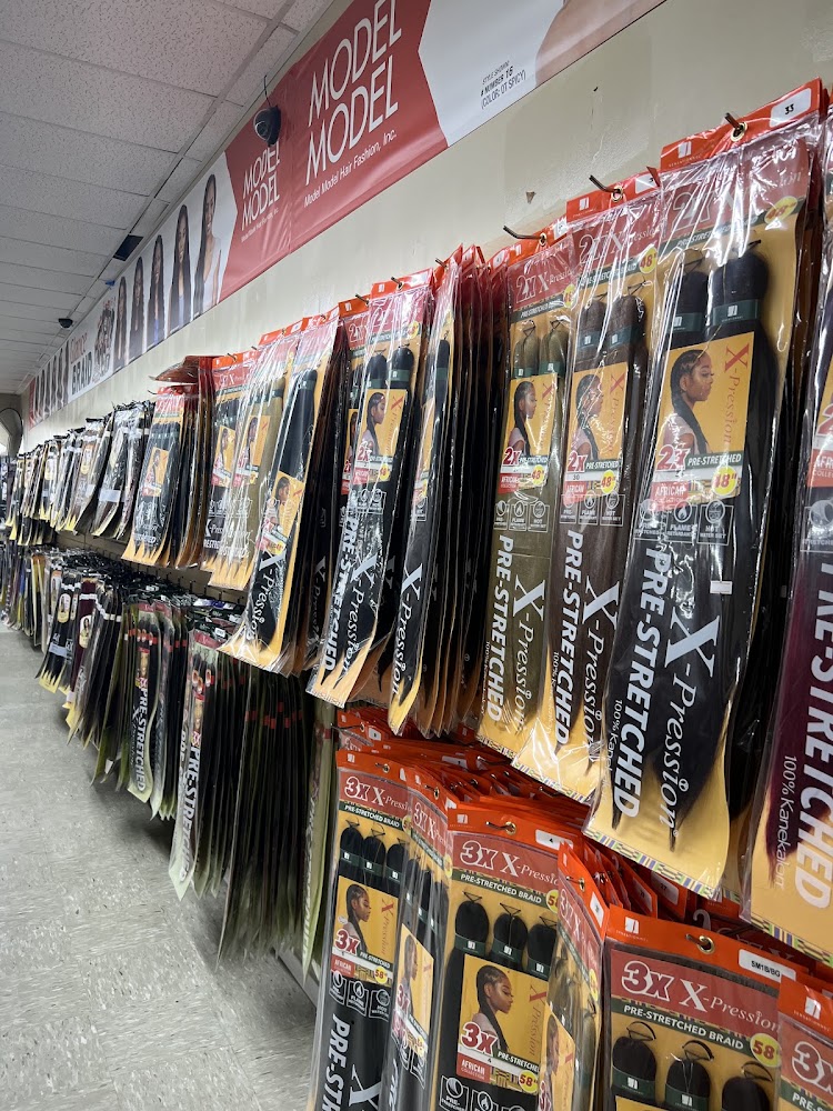 Eva's Braiding & Beauty Supply photo 5