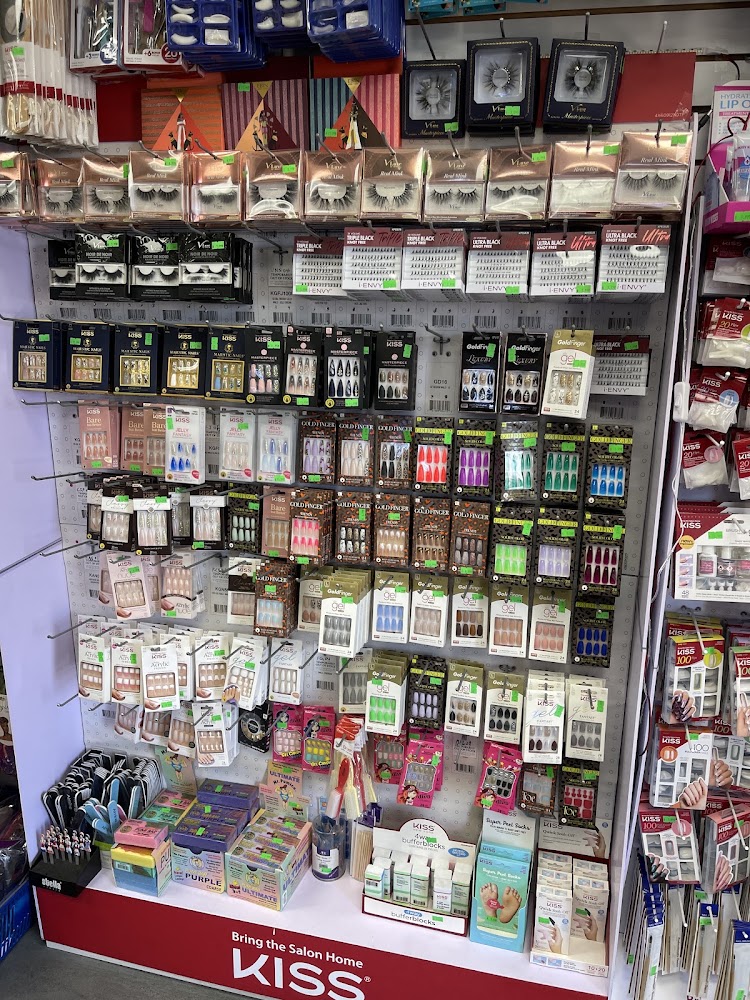 Handy's Beauty Supply photo 2
