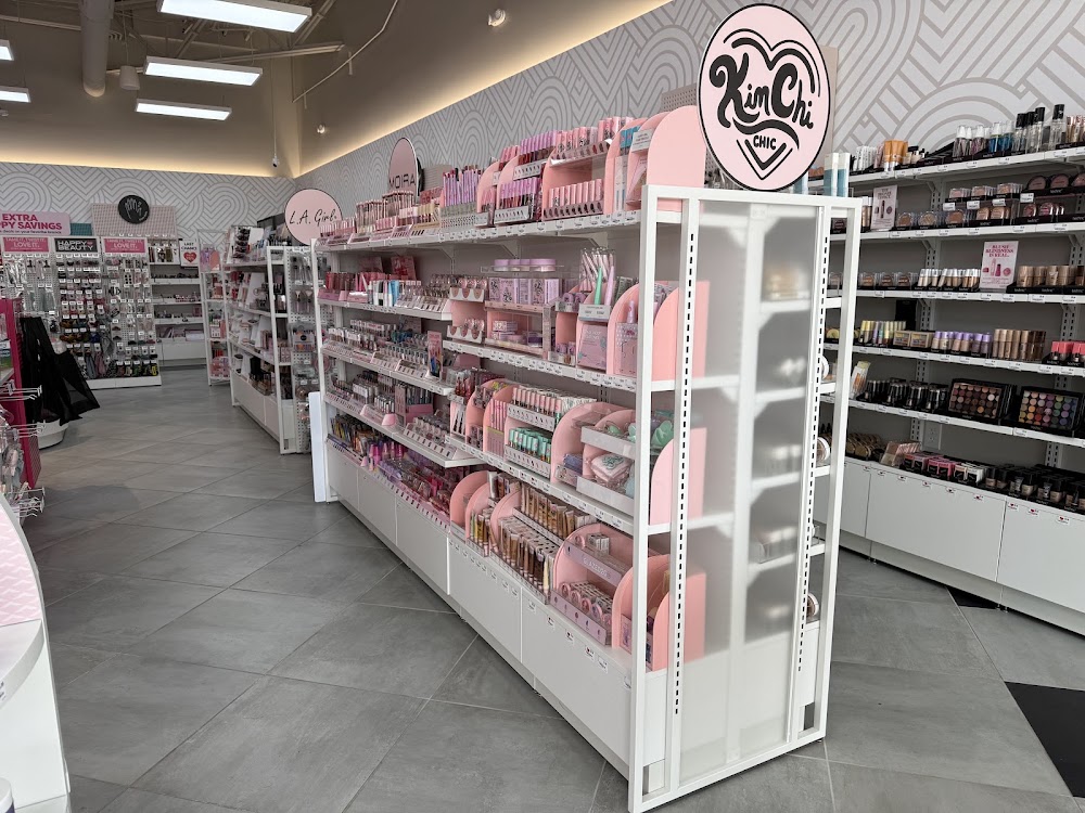 Happy Beauty Co #10847 photo 4