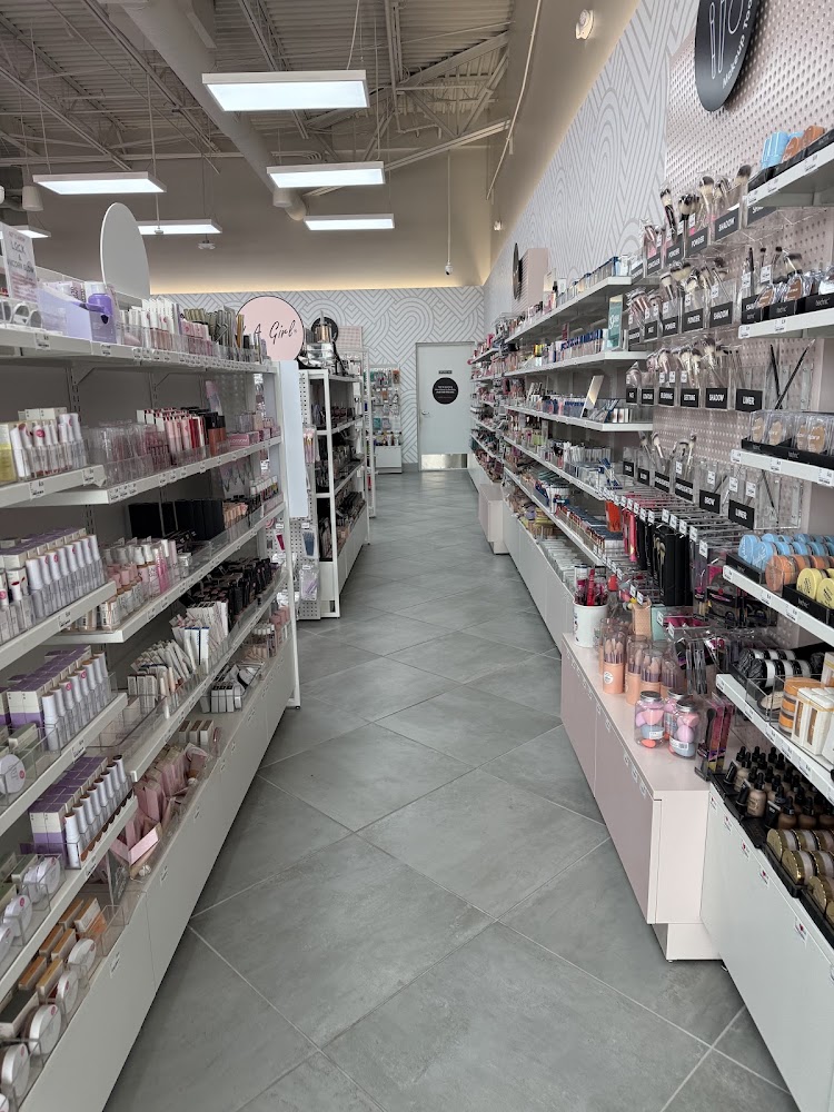 Happy Beauty Co #10847 photo 5
