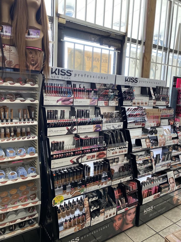 J & C Royal Beauty Supply photo 2