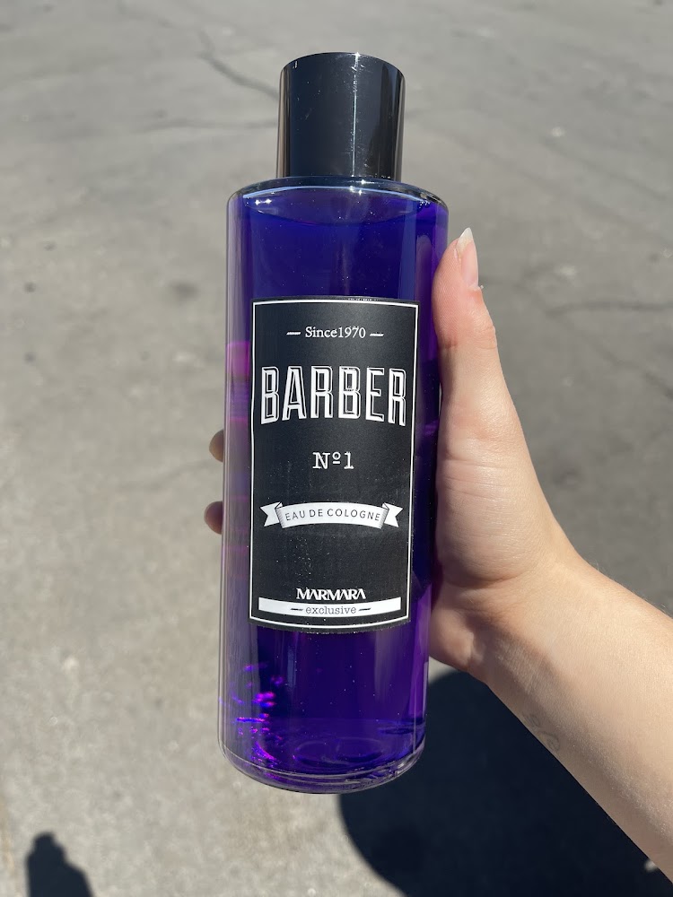 J & G Barber Supply photo 4