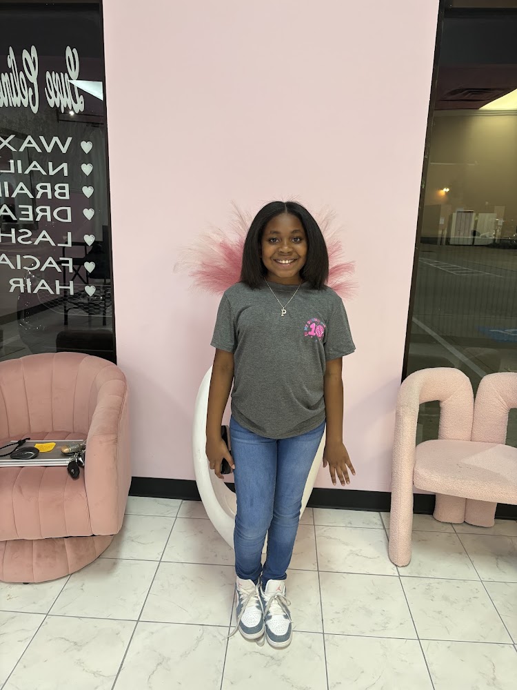 Luxe Celine Beauty Bar & Beauty supply photo 4