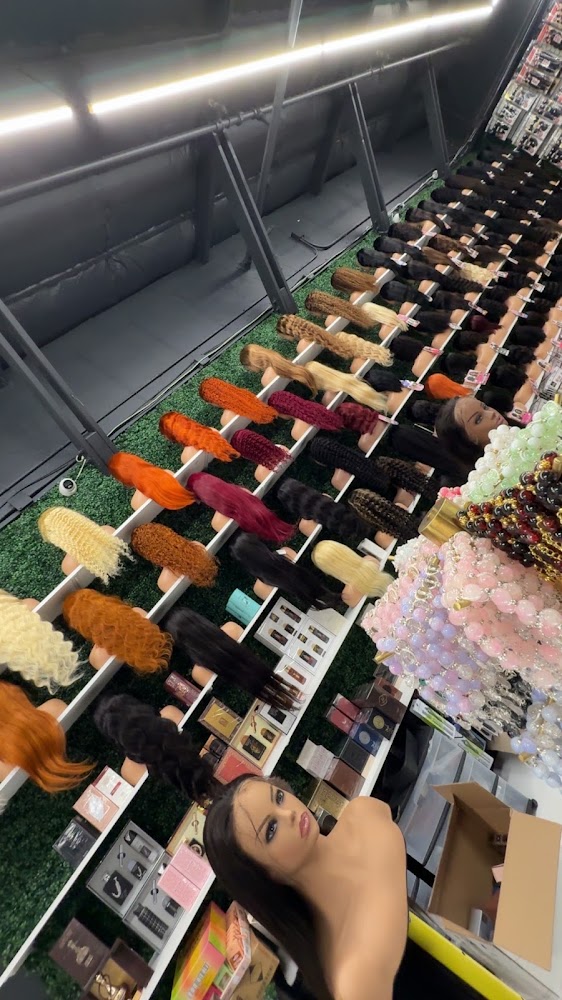 Luxyl Beauty Supply photo 3