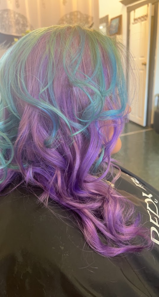 Mariposa Beauty Salon, Cosmetics & More photo 4