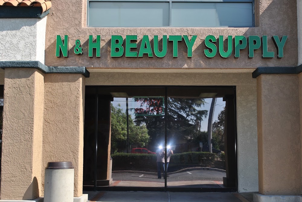 N&H Beauty Supply photo 3