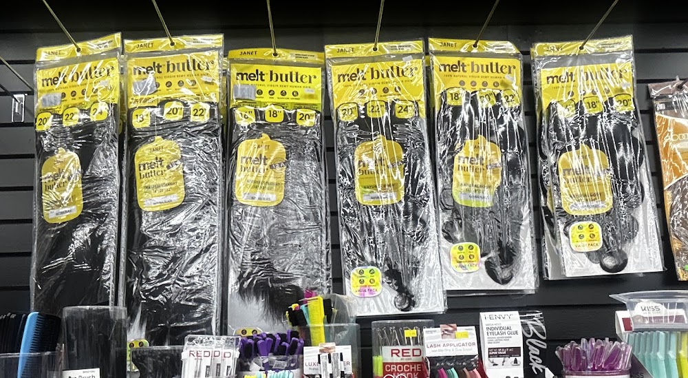 Queens Finest Beauty Supply photo 4
