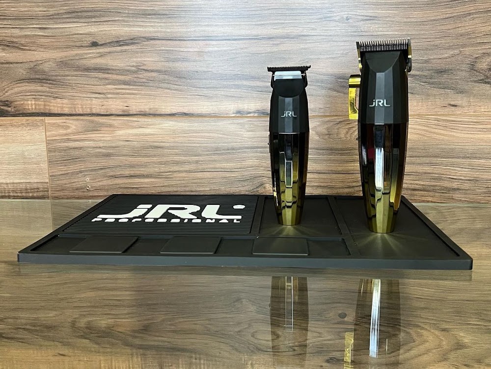 Valencias Barber Supplies photo 4